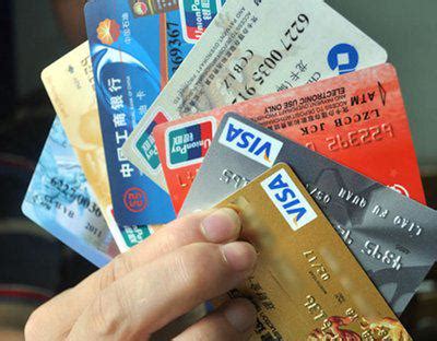 工资卡可以用家人的银行卡吗，发工资的银行卡一定要本人的吗