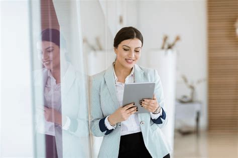 Interview Attire for Women 的图像结果