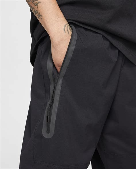 Nike Tech Men's Woven Oversized Trousers. Nike BG