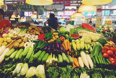 卖菜时进货的技巧有哪些？ 去蔬菜市场怎么避免行外话？