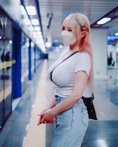 马来网红janie.lin，极致身材，真实F杯，吸粉超300万 - 知乎