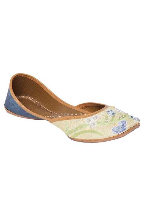 Buy Coral Haze Yellow Genuine Leather Embroidered Juttis Online | Aza ...