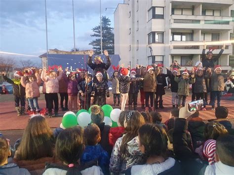 Novosti.rs | Galerija | “ZIMSKA ČAROLIJA” U UGLjEVIKU: Novogodišnji ...