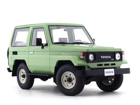 1984-89 Toyota Landcruiser BJ70 1:18 Cult Models resin Scale Model car ...