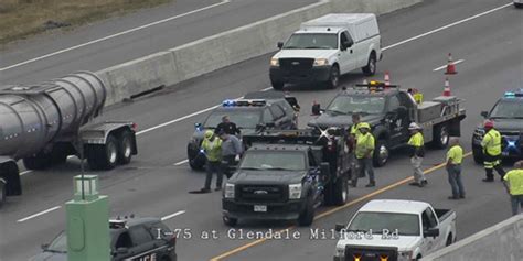 All lanes open NB I-75 in Evendale after broken manhole cover