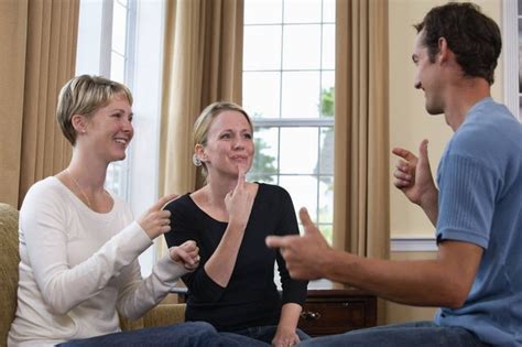 Sign Language Talk 的图像结果