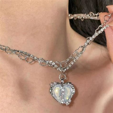 Gothic Vintage Split Heart Pendant Necklace – Dainty Desire