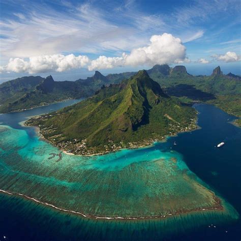 Mo'orea Island, French Polynesia, photographed by Tim McKenna | Oceania ...