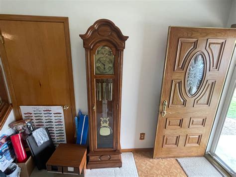 Lot - RIDGEWAY GRANDFATHER CLOCK