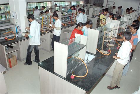 Sangamner College Nagarpalika Arts, D. J. Malpani Commerce & B. N ...