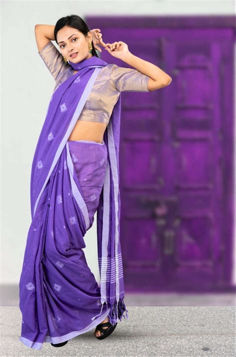 Buy Jhilmil Plain Soft Cotton Handloom Saree – Bong Trendz