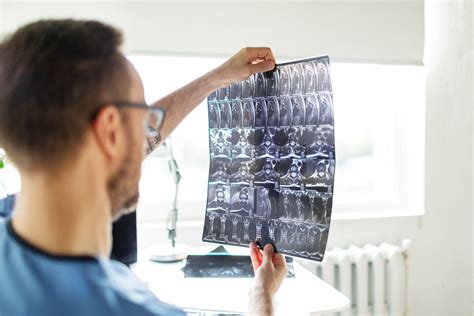 Travel Radiology Tech Salary and Benefits | AMN Healthcare