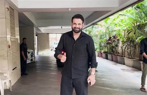 Ranbir Kapoor, Ananya Panday to Irfan Pathan: Celebs join Ganesh ...