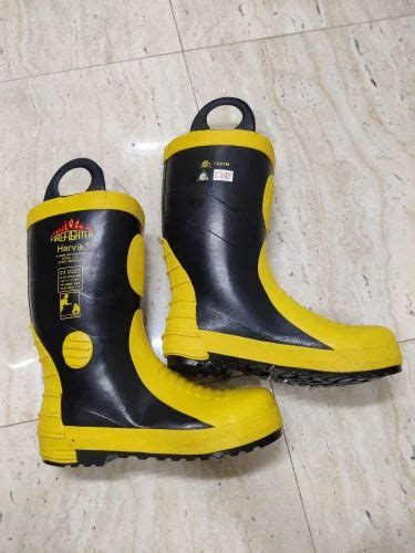 Marine Navigational Instruments - Lifeboat and Rescue boat search light ...