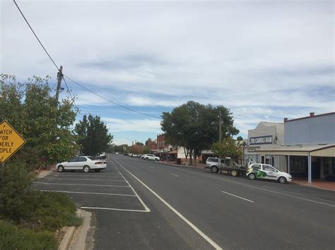 THE VICTORIA HOTEL DIMBOOLA - Specialty Inn Reviews, Photos, Rate ...