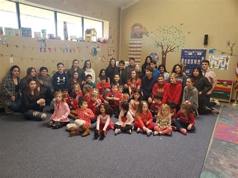 Local Community Student Activity 的图像结果