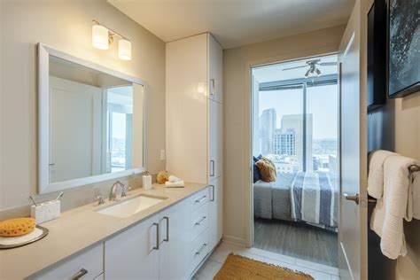 Gallery | Charlotte NC Luxury Apartments for Rent | The Reed