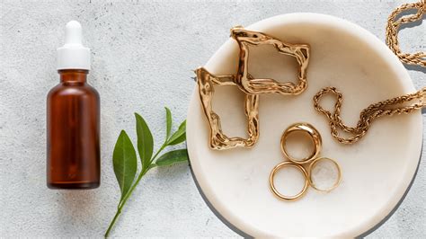 Piercing Care with Tea Tree Oil, Does it Really Work? - Piercing Jewelry Manufacturer offers ...