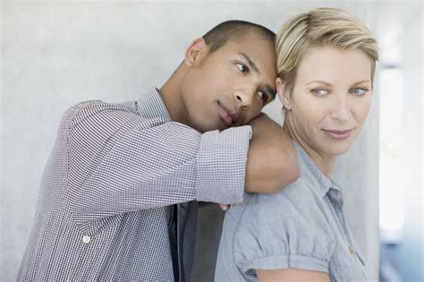 Dear Abby: Couple looking to the future differs on starting a family