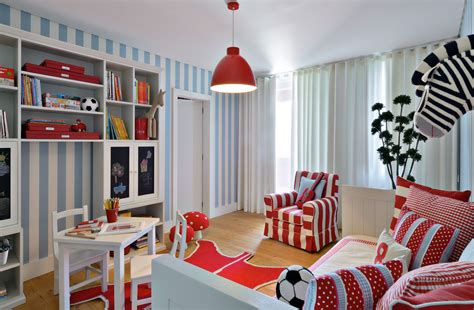 A striped and colourful apartment | homify