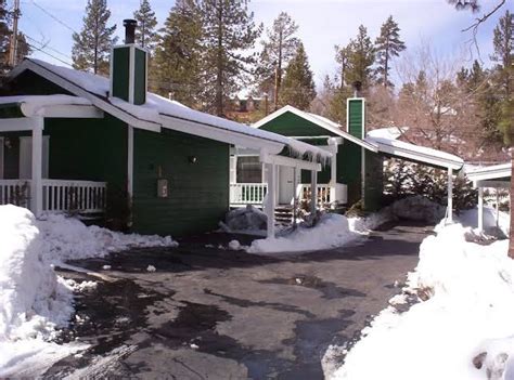 Big Bear Manor Jacuzzi Cabins