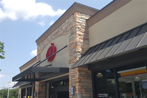 Convenience Store Building Design 的图像结果