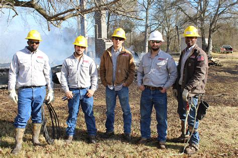Mississippi Co-op Crew Rescues Senior Citizen and Contains Blaze ...