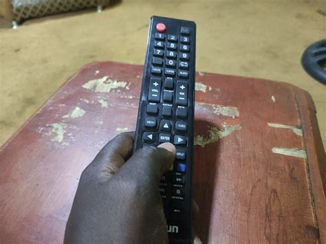 How Program Remote to TV Box 的图像结果