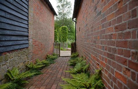 Сад Розмарі Александер Сендхілл Фарм (Sandhill Farm House Garden)