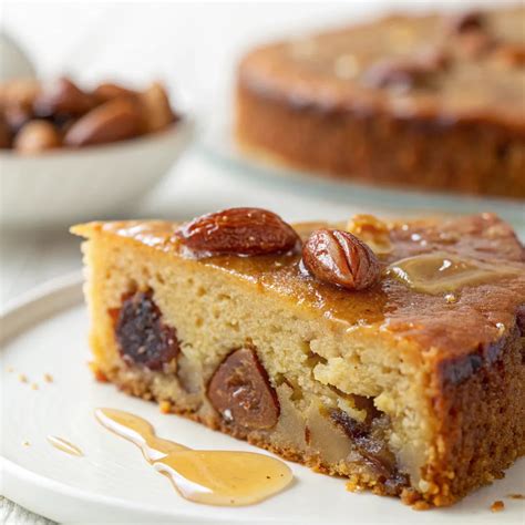 Honey, Date, and Almond Cake (Moist + Naturally Sweet!) - Poulef Recipes