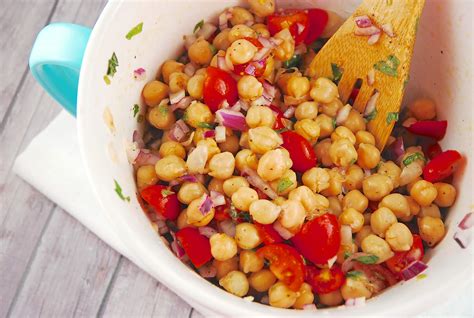 Garbanzo Bean Salad Recipe - 3 Points + - LaaLoosh