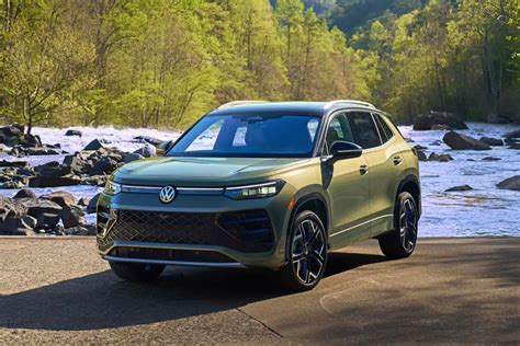 2026 Volkswagen Tiguan vs 2025 Mazda CX 5 | Elgin VW