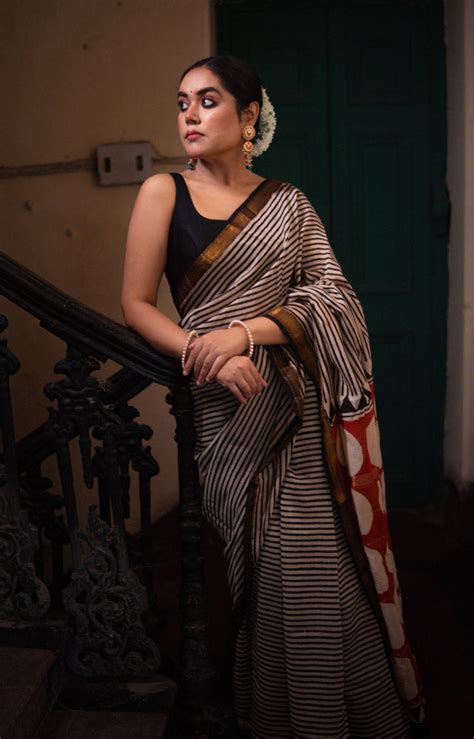 Smoke & Sand - Hand Block Printed Silk Cotton Maheshwari Saree – Moora