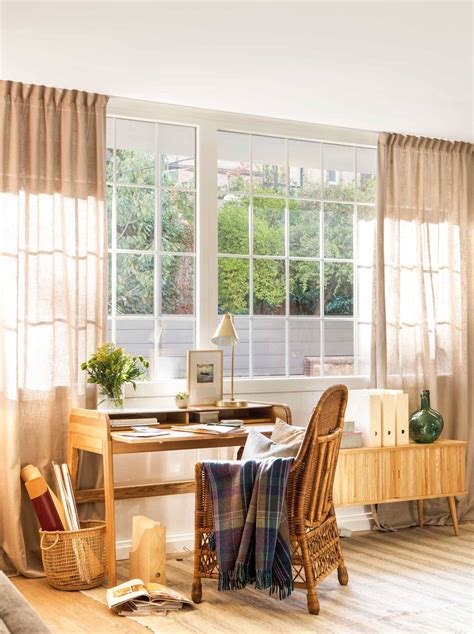 Cómo aprovechar el espacio bajo la ventana: 11 propuestas para tu casa