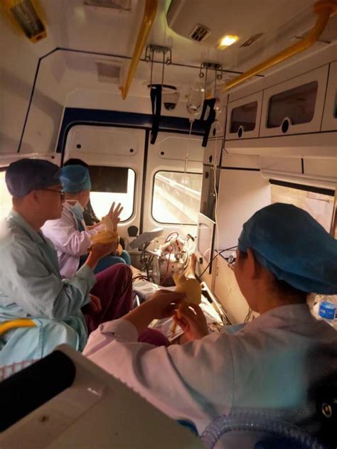 河南医护人员救护车里吃香蕉遭网暴 当事医生：迫不得已-大河网