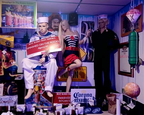 SMASHED ON THE ROCKS SALOON, Algoma - Restaurant Reviews, Photos ...