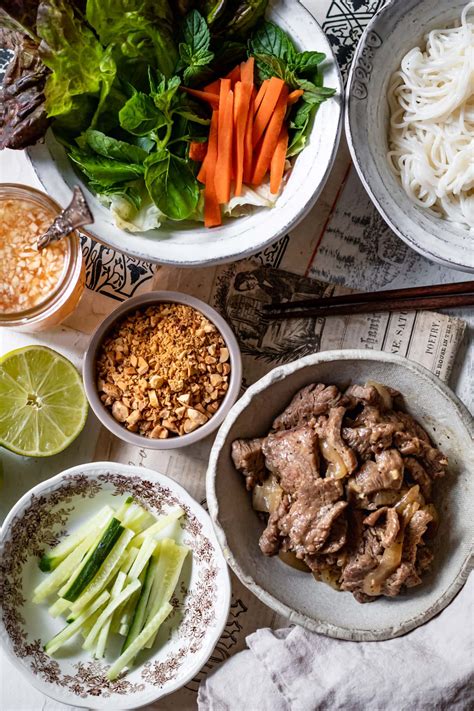 Vietnamese Beef Noodle Salad (Bun Bo Xao) - Cooking Therapy