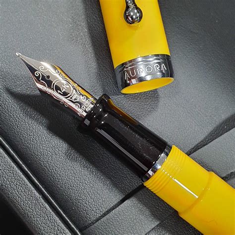 Aurora Talentum Yellow 14K Gold CT Fountain Pen D11-Y | Italy ...