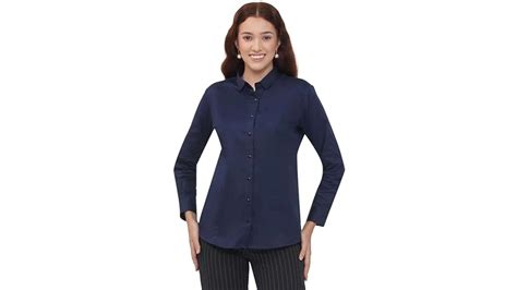 Best Shirt Combinations for Women to Pair with Beige Trousers