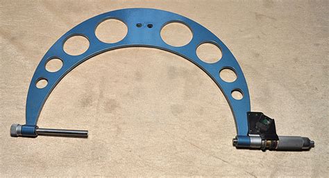 Electronic outside micrometer 150-300mm – Aeliya Marine