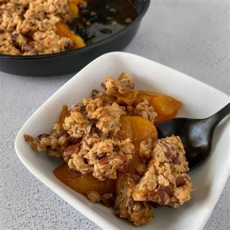 Quick and Easy Peach Crisp with Canned Peaches