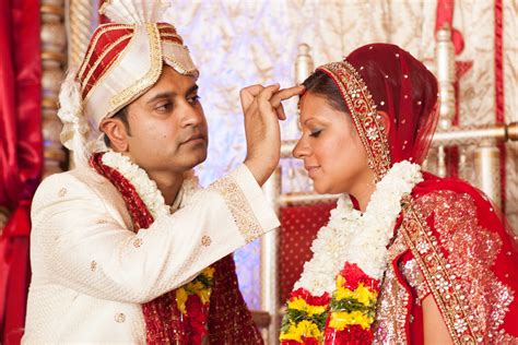 Colourful Wedding | Hindu wedding ceremony, Engagement images ...