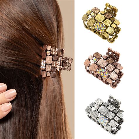 Claws Clips – Radhu & Kabby