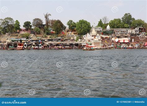 Narmada River in Jabalpur editorial photo. Image of outdoors - 127002381
