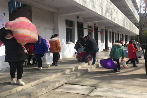 河南一所小学突然宣布停课，教师纷纷离职，家长们要小心这类学校_腾讯新闻