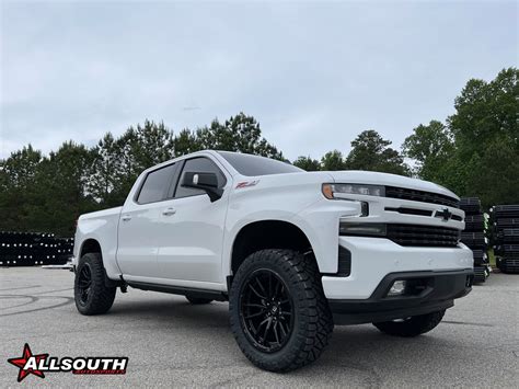 8 Best Aftermarket Wheels for Chevrolet Silverado | Wheel Front