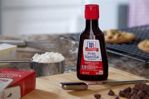 Amazon.com : McCormick Pure Vanilla Extract-16 OZ : Natural Flavoring ...