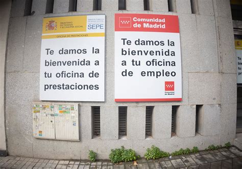 La OCU denuncia el "colapso" de las citas previas en la Seguridad ...