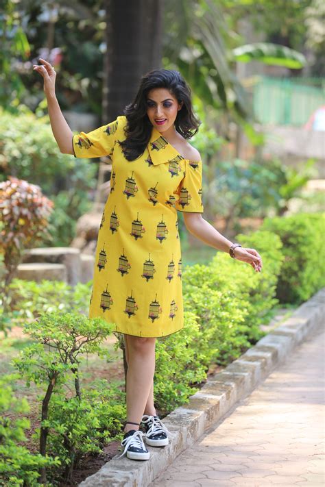 PARTY WEAR DRESSES THAT WILL MAKE YOU STAND OUT – Label nayshas
