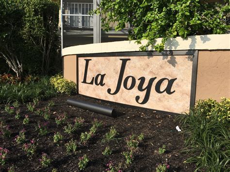 Community Signs 的图像结果